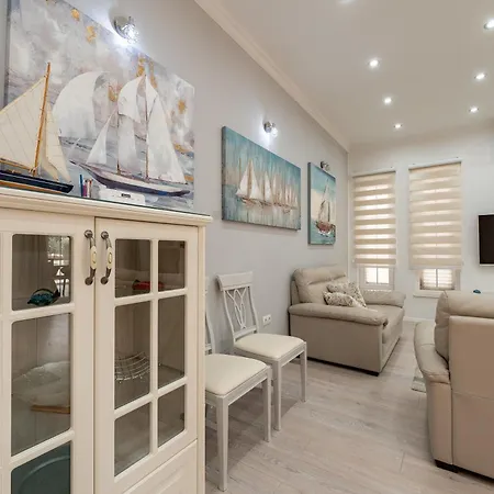 Grand Slam - Luxury Pool & Tennis Villa *