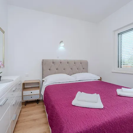 Grand Slam - Luxury Pool & Tennis Villa Privlaka (Zadar)