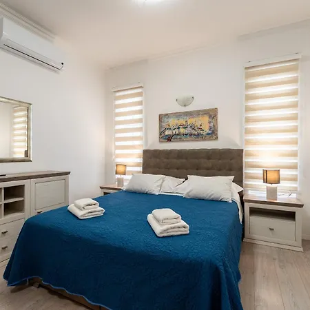 Grand Slam - Luxury Pool & Tennis Villa *
