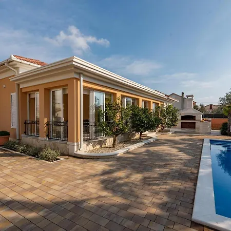 Grand Slam - Luxury Pool & Tennis * Privlaka (Zadar)